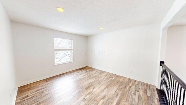 Building Photo - 5876 Myrick Rd