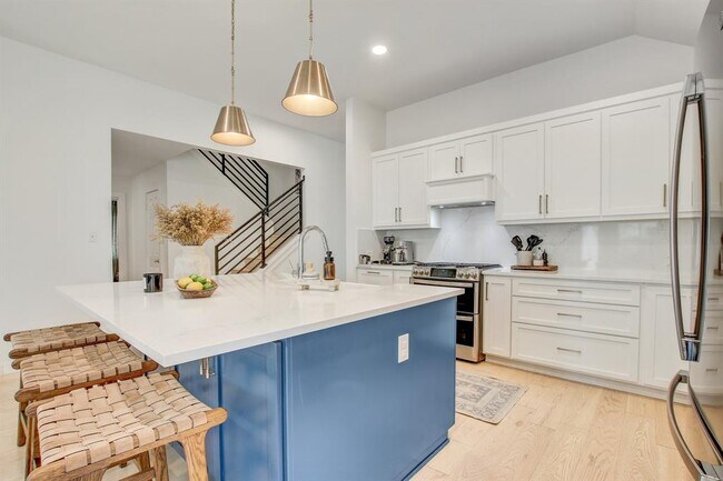 Building Photo - 8109 Campeche Bay Pl