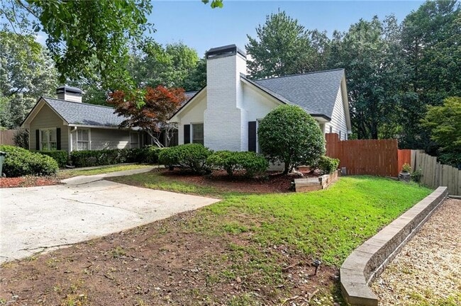 Building Photo - 4053 Cooper Ridge Ct SE