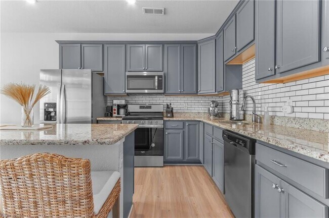 Building Photo - 608 Rhema Rd