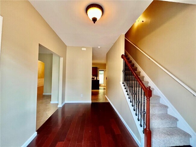 Building Photo - 2066 Peach Shoals Cir