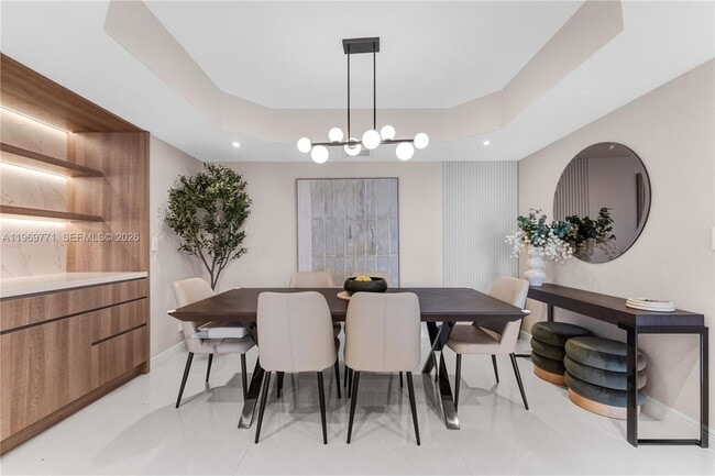 Building Photo - 20191 E Country Club Dr