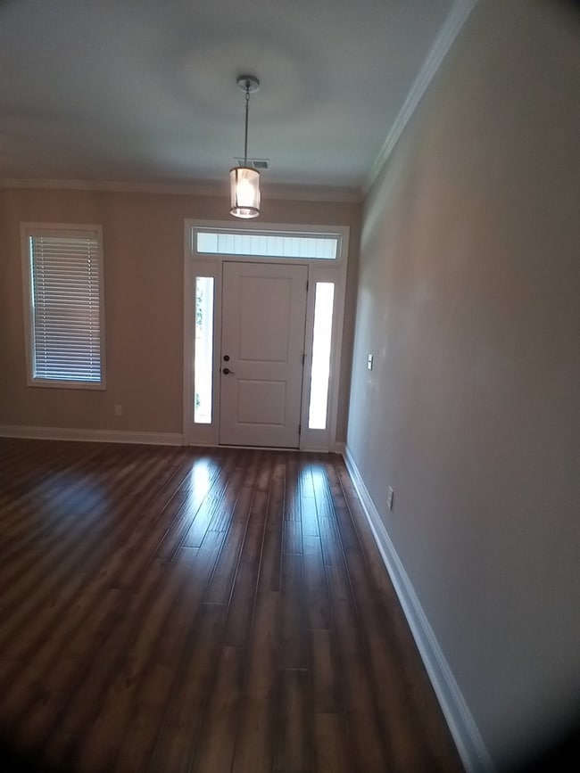 Building Photo - 370 Veranda Dr