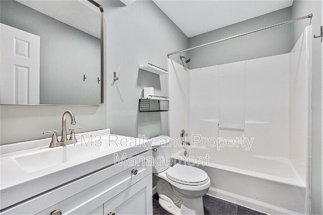 Building Photo - 16755 W 156th Terrace