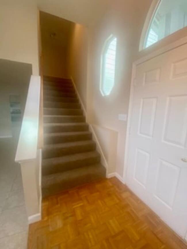 Building Photo - Three Bedroom Two and a Half Bath Home in the South Reno Crystal Lake Area