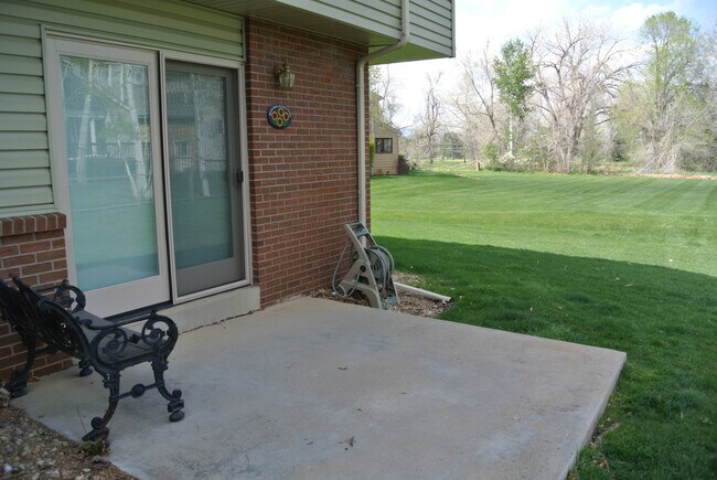 Building Photo - Boulder Townhome 3 bed, 2.5 bath