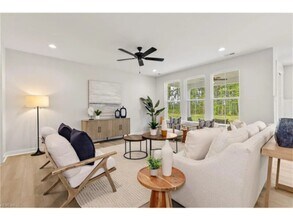 Building Photo - 5 Bedroom 3 Bathroom for rent