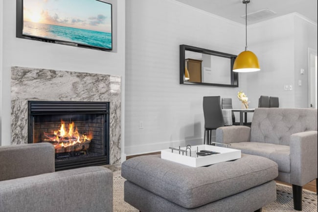 Building Photo - 3 Bed, 2.5 Bath - Lucky Penny - Furnished ...