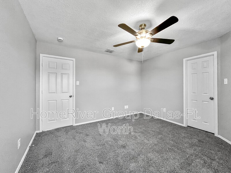 Building Photo - 507 Binkley Ct