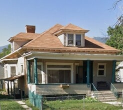 Building Photo - 1111