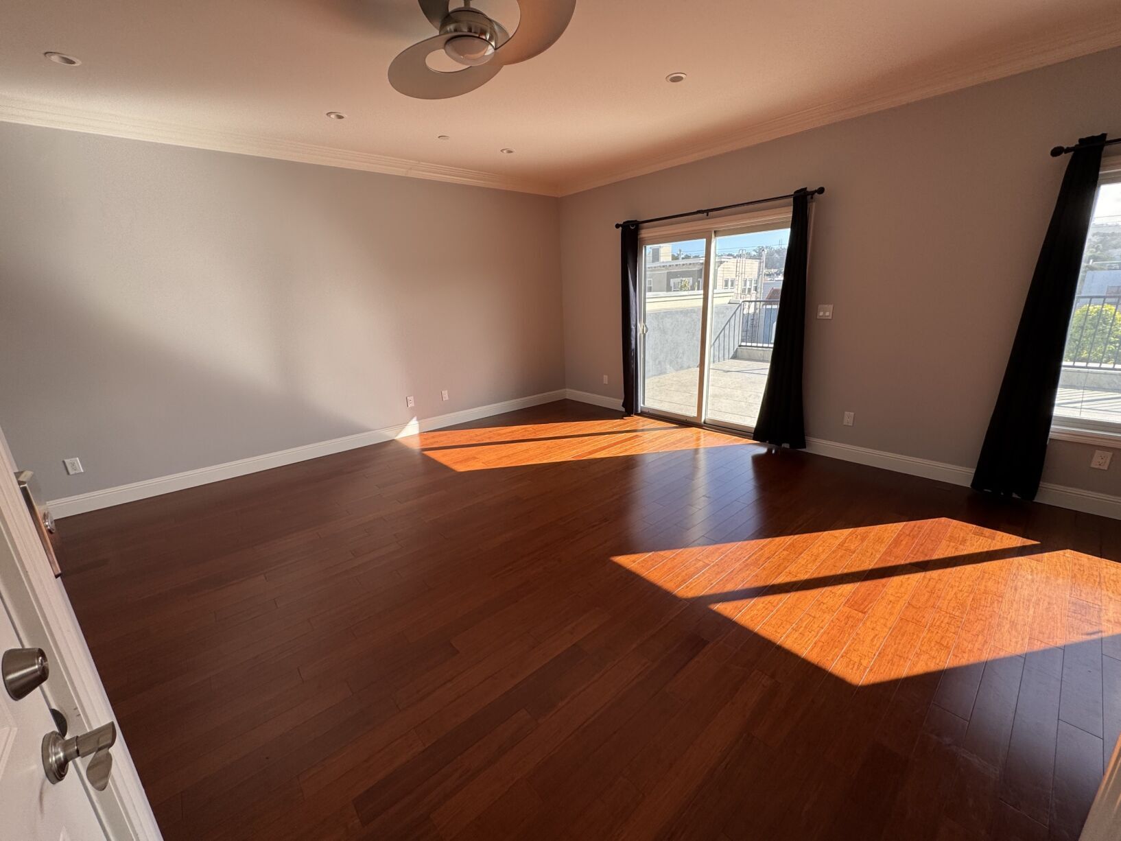 Building Photo - 1334 Anza St