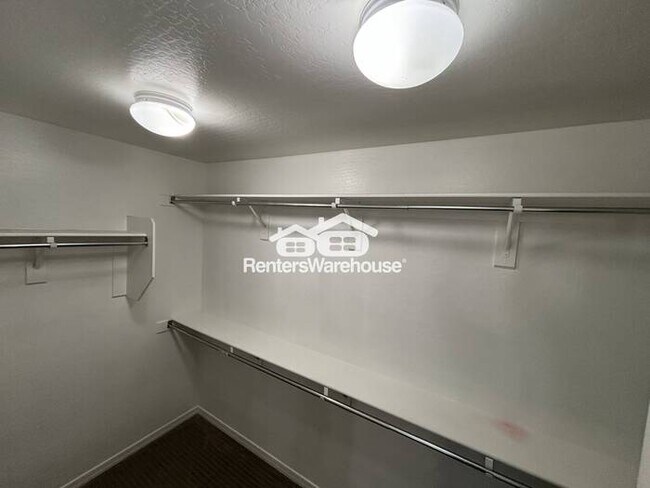 Building Photo - North Phoenix Oasis in a 3-BD Single Family House!