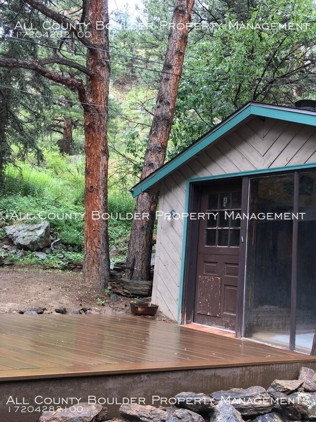 Building Photo - Renovated Lefthand Canyon Home