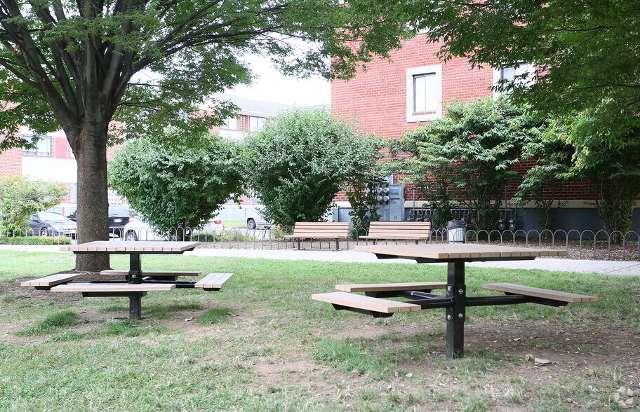 Paradise At Parkside Apartments Washington Dc Apartment Finder
