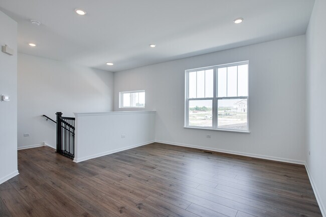 Building Photo - 25750 W Yorkshire Dr