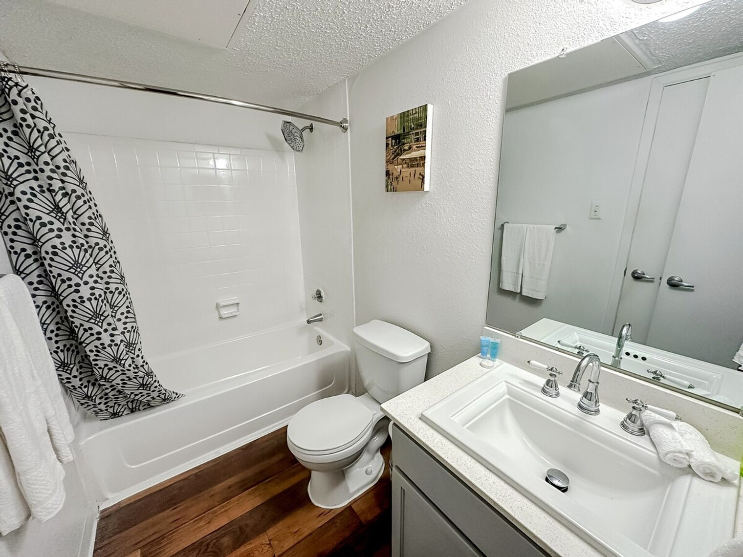 Building Photo - 1071 Clayton Ln