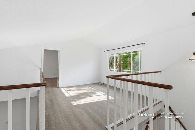 Building Photo - 29016 Lillyglen Dr