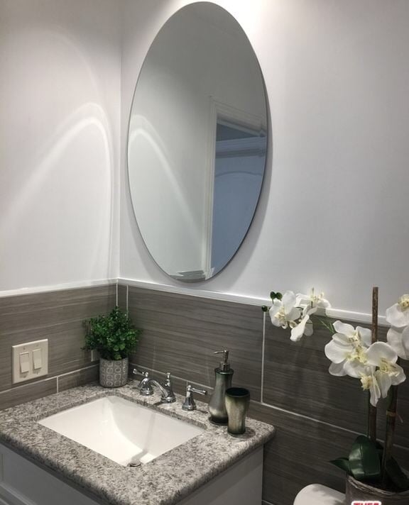 Building Photo - 1125 Pico Blvd