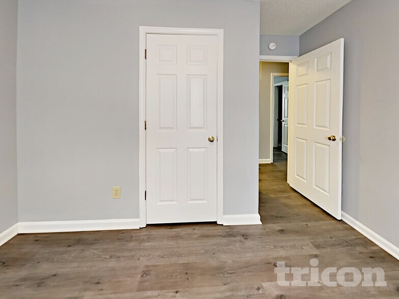 Building Photo - 233 Barger Cir