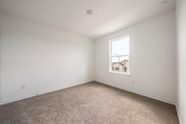 Building Photo - 123 Watkinville Rd