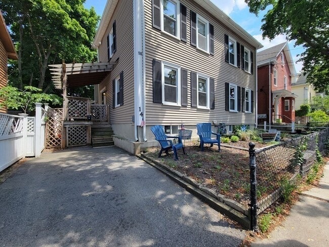 Primary Photo - 14 Jay St