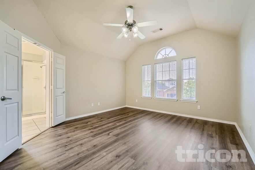 Building Photo - 9705 Gallatin Ln