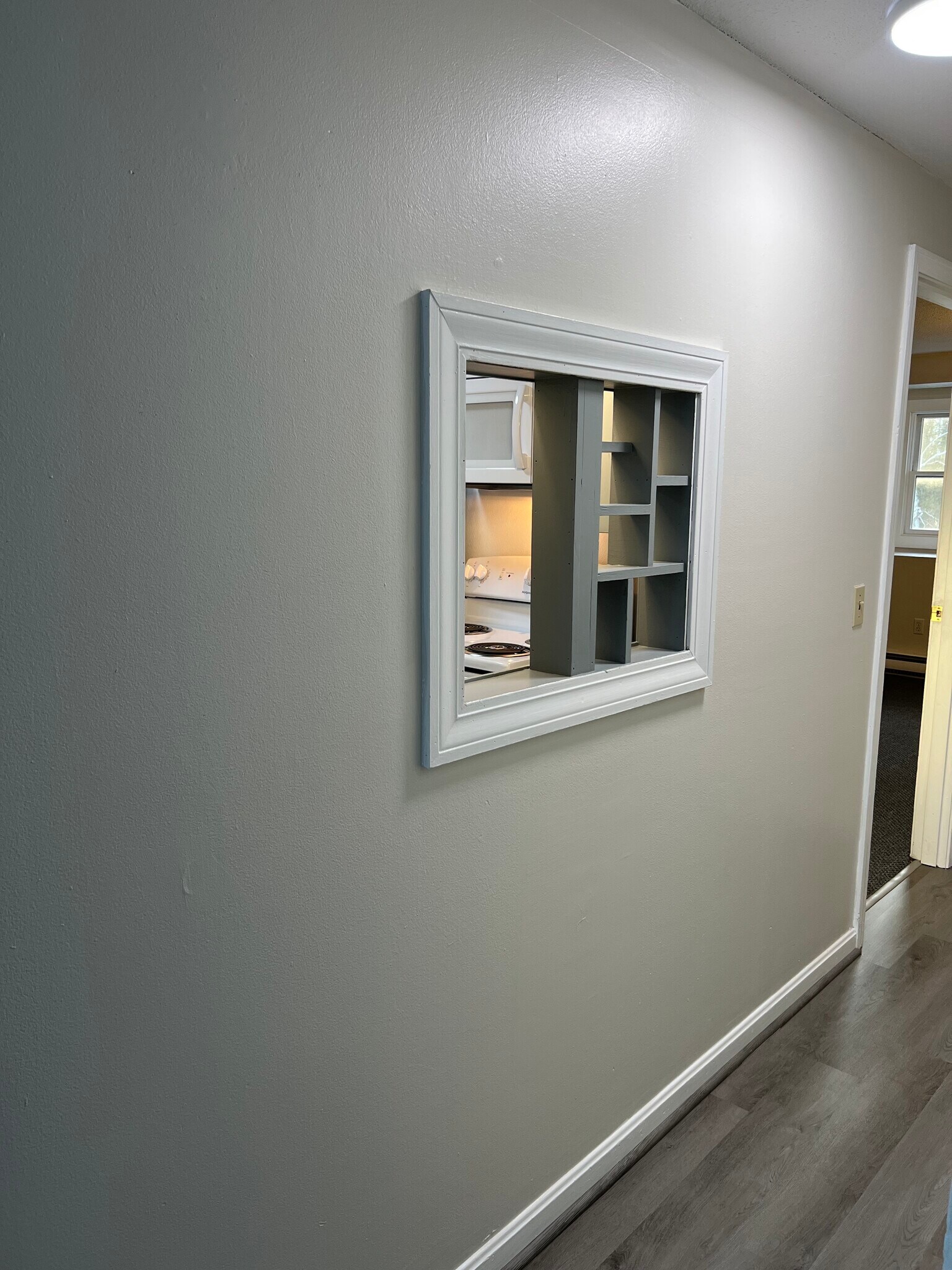 Building Photo - 934 N Main St