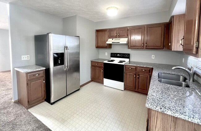 Building Photo - Beautiful 4 bed, 2 bath house at $1,795