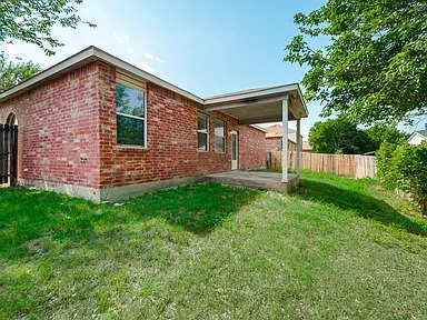 Building Photo - Great Location in Desoto!!