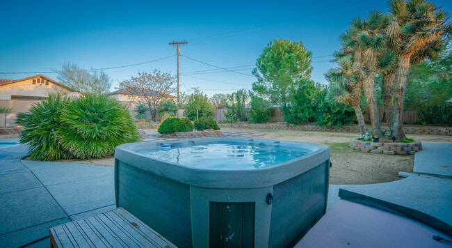 Building Photo - 58397 El Dorado Dr