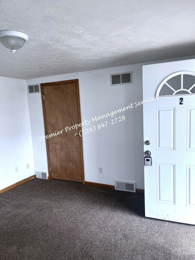 Building Photo - 1650 Brighton Rd