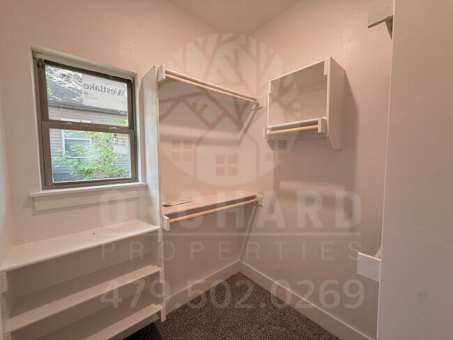 Building Photo - Bella Vista Single-Family Home- 2 Bed/ 2 Bath - Well-Crafted Camden Plan