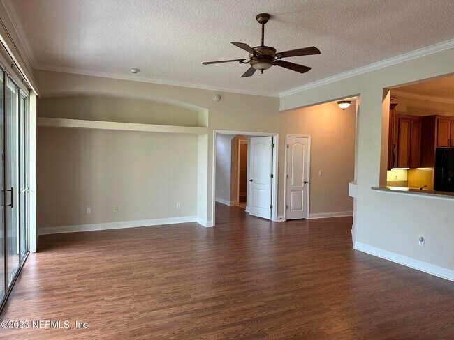 Building Photo - 1439 Barrington Cir