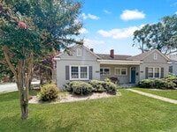 Building Photo - 667 Ravenel St