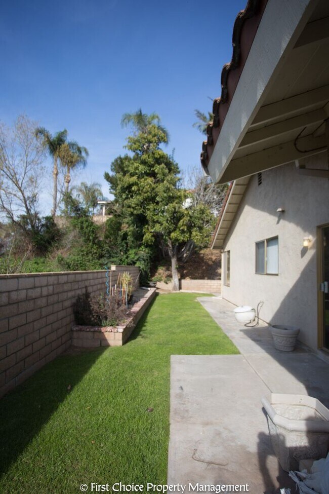 Building Photo - 6794 Rycroft Dr