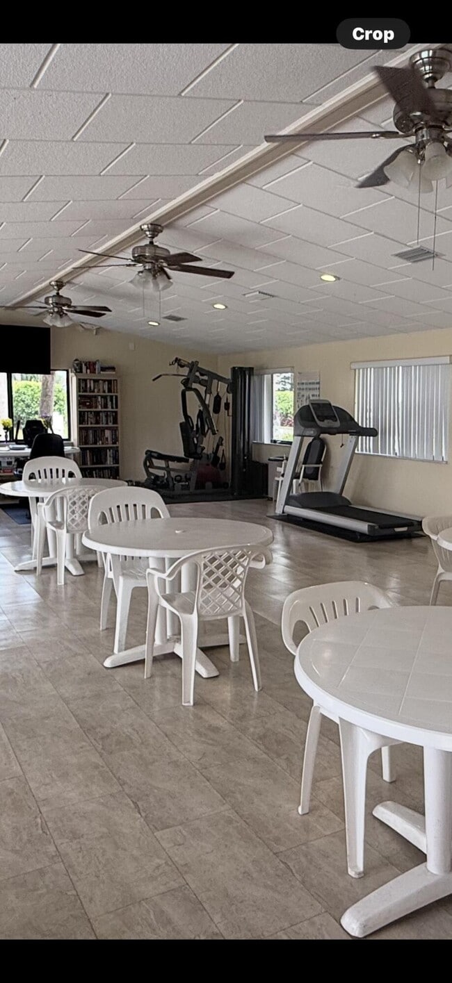 Building Photo - 5159 N Hwy A1A