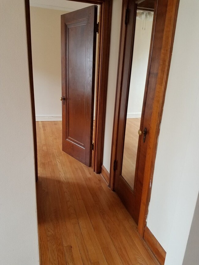 Building Photo - Main South