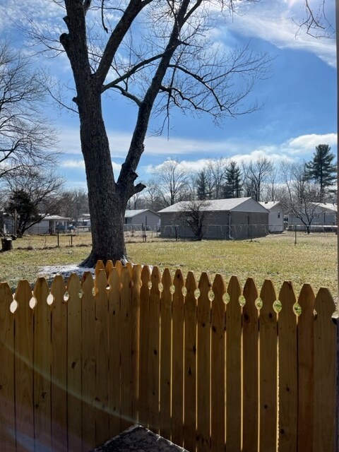 backyard - 9800 Chambers Ct