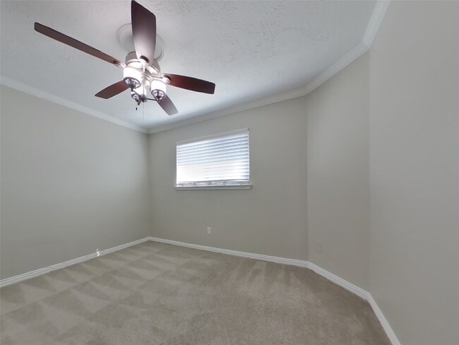 Building Photo - 6128 Silver Leaf Dr