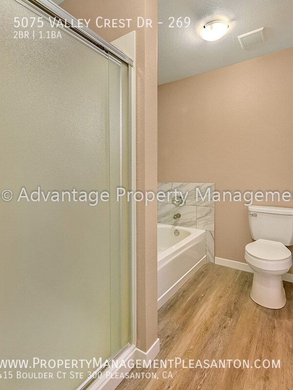 Building Photo - 5075 Valley Crest Dr