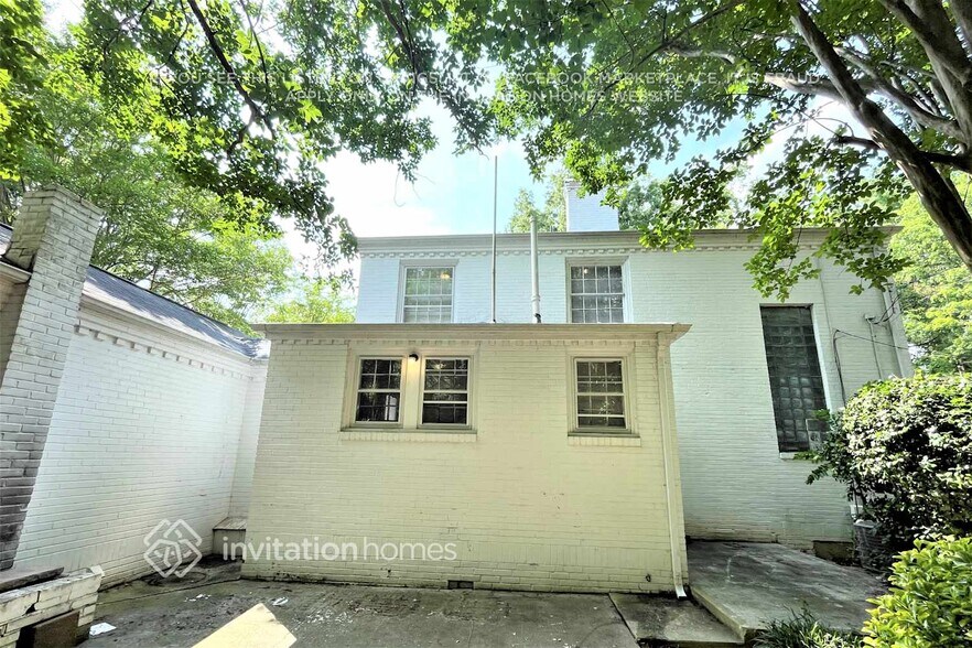 Building Photo - 311 S Franklin St