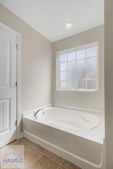 Building Photo - 1235 Peacock Trail