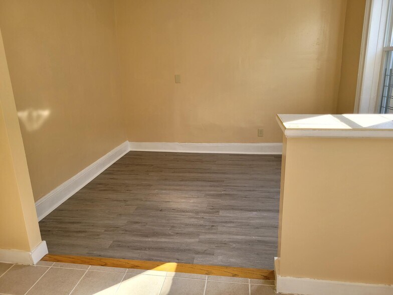 LIVING /DINING - 151 E 95th St