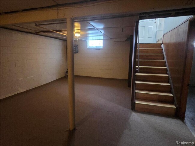 Building Photo - 1536 Hollywood St