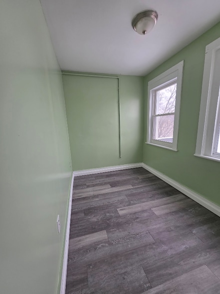 Building Photo - 5 West St