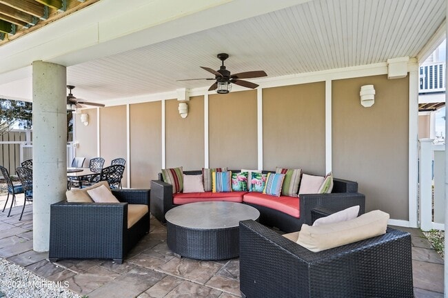 Building Photo - 204 Randall Ave