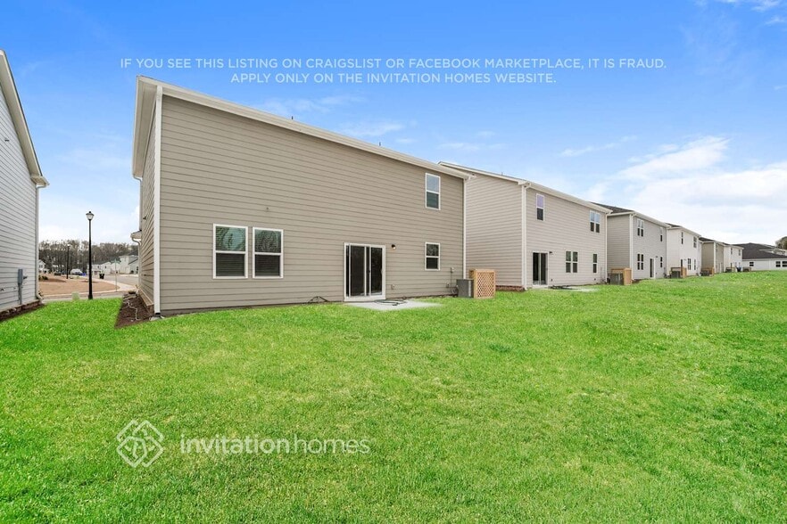 Building Photo - 318 Rock View Ln