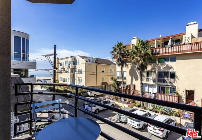 Building Photo - 20 Catamaran St