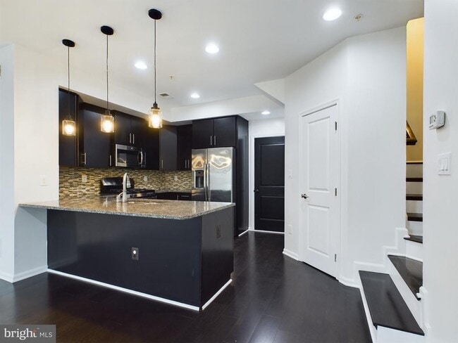 Building Photo - 6479 Jack Linton Dr S