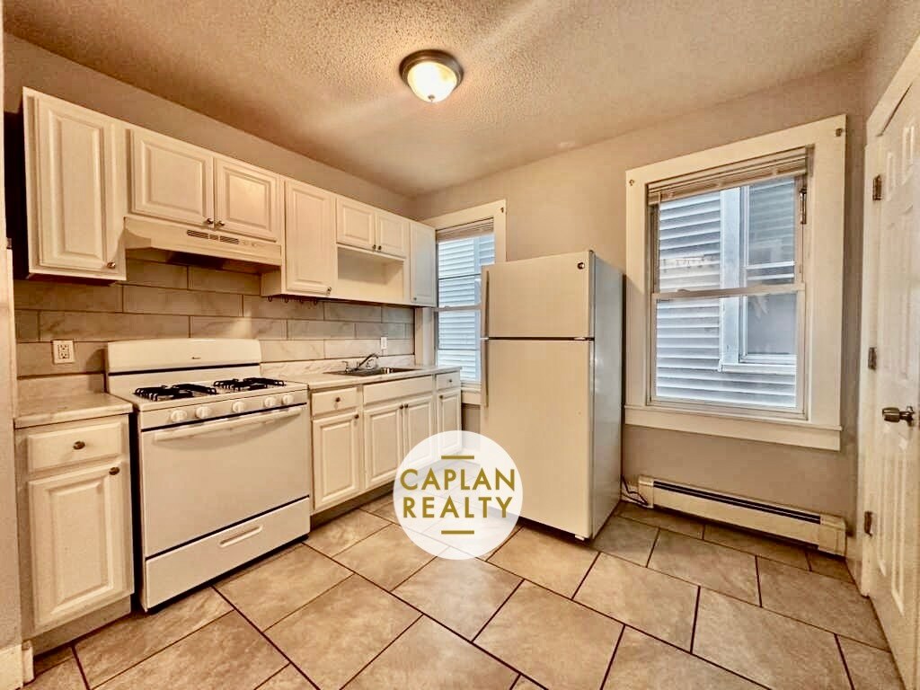 Building Photo - 535 East St